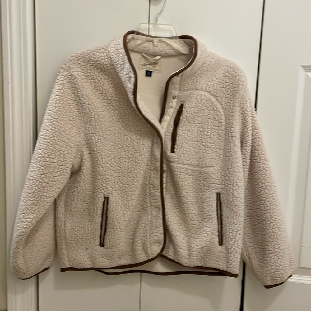 Universal Thread Cream Sherpa Jacket